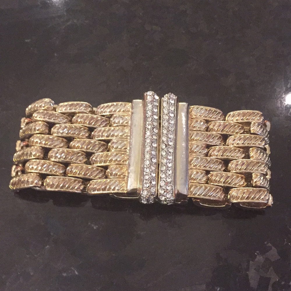Mesh bracelet with rhinestones